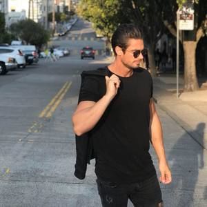 Meet your Posher, Liam